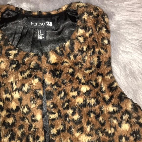 F21 Leopard Print Vest Size Small - Picture 4 of 4